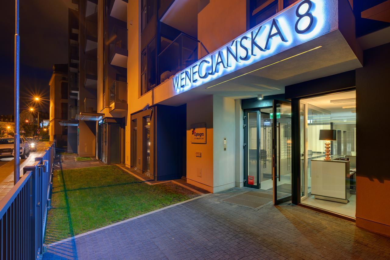Venezia Apartment พอซนาน ภายนอก รูปภาพ
